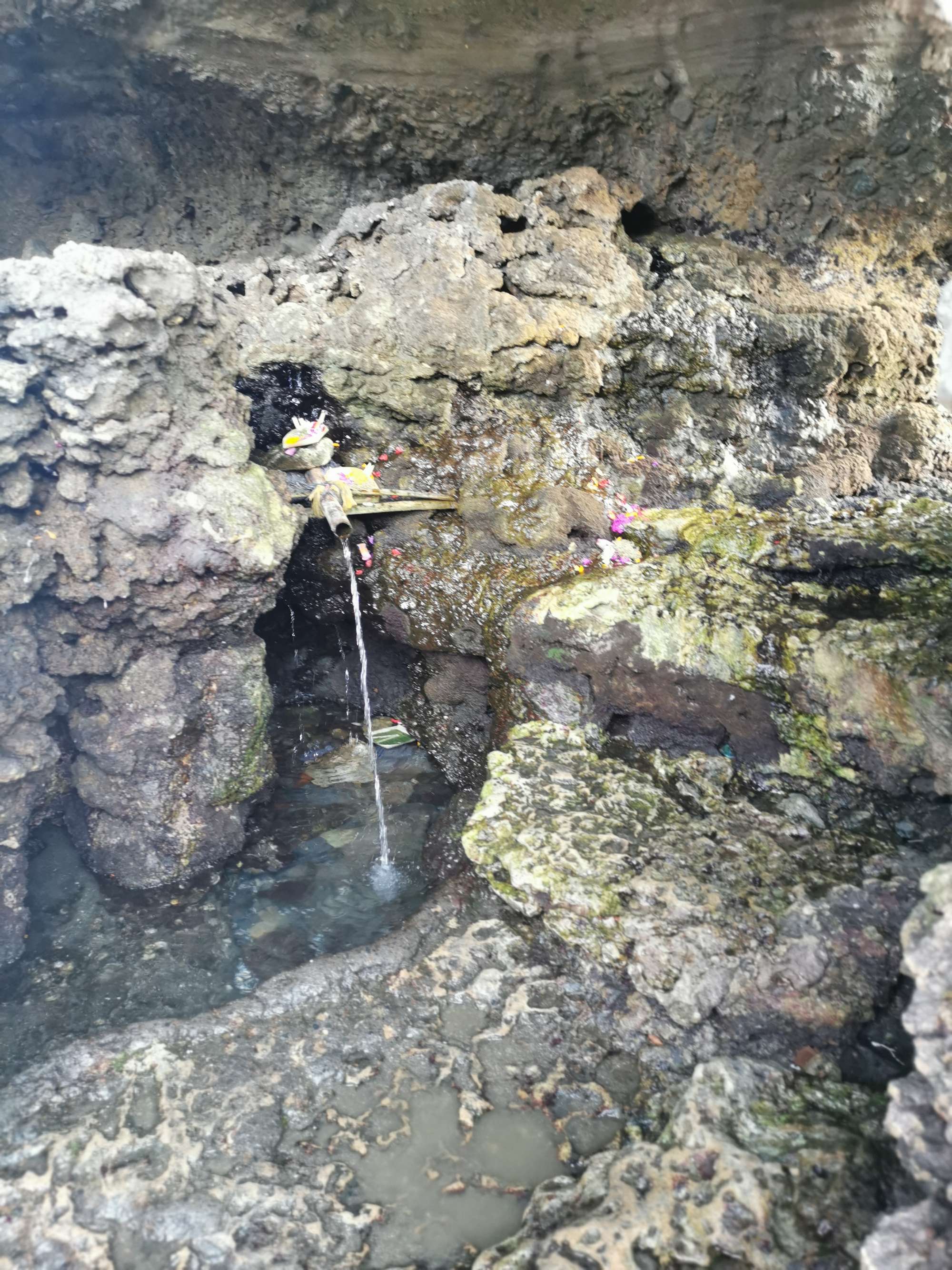 大海水与大溪水区别_太溪水和大海水_大海小溪